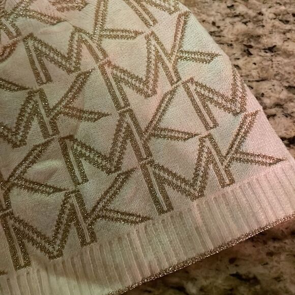 Michael Kors Hat like new - Picture 2 of 5